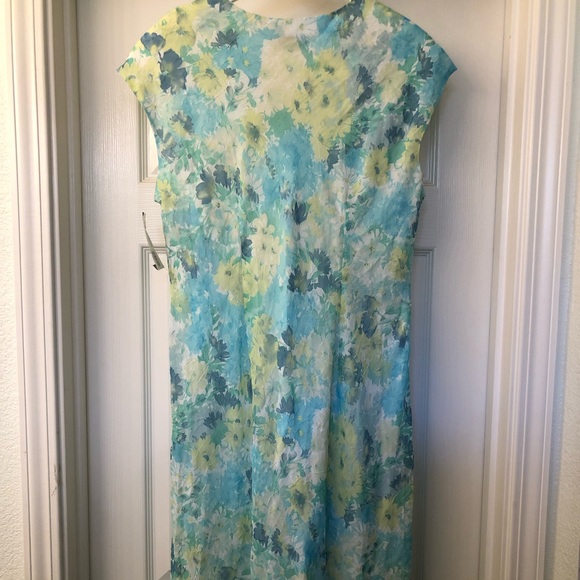 Springtime dress - Picture 4 of 6